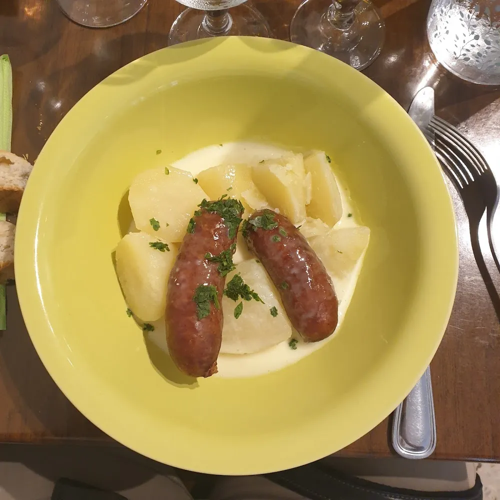 Saucisses de Morteau Cancoillotte Et Pommes de Terre